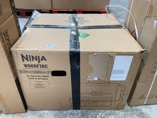 NINJA WOODFIRE PRO CONNECT XL ELECTRIC BBQ & GRILL SMOKER RRP £399: LOCATION - B1