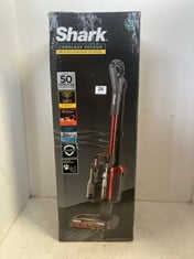 SHARK ANTI-HAIR WRAP PET MODEL CORDLESS VACUUM CLEANER - MODEL: ICZ160UKT - RRP £210