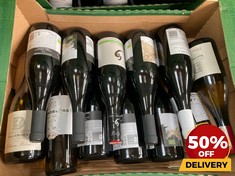 12 X BOTTLES OF ASSORTED WHITE WINE TO INCLUDE DASCH BOSCH 2021 CHENIN BLANC DRY WHITE WINE 75CL (18+ ONLY) (COLLECTION DAYS MONDAY 19TH - WEDNESDAY 21ST AUGUST)