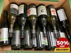 12 X BOTTLES OF ASSORTED WHITE WINE TO INCLUDE WALTER SKOFF 2022 SAUVIGNON BLANC WHITE WINE 75CL (18+ ONLY) (COLLECTION DAYS MONDAY 19TH - WEDNESDAY 21ST AUGUST)