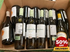 12 X BOTTLES OF ASSORTED WHITE WINE TO INCLUDE VERDEJO RUEDA VEGADELPAS 2022 DRY WHITE WINE 75CL (18+ ONLY) (COLLECTION DAYS MONDAY 19TH - WEDNESDAY 21ST AUGUST)