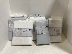 8 X ASSORTED PURITY BEDDING TO INCLUDE DOUBLE FITTED SHEET LIGHT GREY