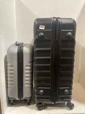 2 X ASSORTED TRAVEL CASES TO INCLUDE AVIO 55CM CABIN SIZE SILVER HARDSHELL SPINNER