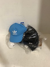 5 X ASSORTED HATS/SOCKS TO INCLUDE ADIDAS BASEBALL CAP LIGHT BLUE