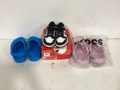 3 X ASSORTED KIDS FOOTWEAR TO INCLUDE NIKE DUNK LOW (PS) TRAINERS WHITE/BLACK SIZE 10.5