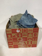 BOX OF ASSORTED ADULT CLOTHING TO INCLUDE ASOS SHORTS BLUE STONEWASH DENIM SIZE 6