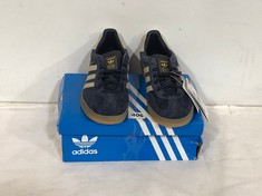 ADIDAS GAZELLE INDOOR TRAINERS INK BLUE/GUM SUEDE SIZE 6