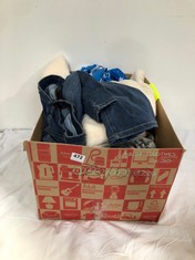 BOX OF ASSORTED ADULT CLOTHING TO INCLUDE ROMAN LONG DENIM SHORTS DARK BLUE SIZE 10