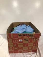 BOX OF ASSORTED ADULT CLOTHING TO INCLUDE POLAROID SWEATER AQUA/MULTI SIZE XL