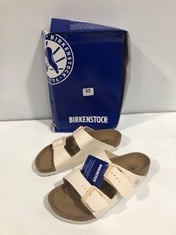 BIRKENSTOCK ARIZONA RIVET LOGO TWO STRAP SANDALS VEGAN CANVAS EGGSHELL SIZE 5.5 RRP- £90