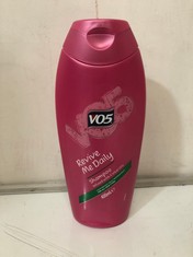 25 X VO5 SHAMPOO.