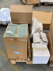 PALLET OF ASSORTED ITEMS TO INCLUDE IDEAL STANDARD STRADA WALL HUNG TOILET WITH SOFT CLOSE SEAT T324401 - RRP £397