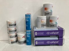 10 X ASSORTED ITEMS TO INCLUDE VALSPAR INDUSTRIAL MIX UNIVERSAL REDUCER FAST RS603 5L (COLLECTION ONLY)