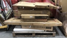 PALLET OF ASSORTED ITEMS TO INCLUDE VOUNOT DOOR CANOPY 80 X 120CM IN BLACK