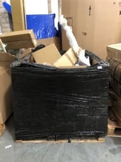 PALLET OF ASSORTED ITEMS TO INCLUDE FOLDING NEST SWING (PART)