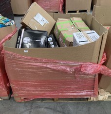 PALLET OF ASSORTED ITEMS TO INCLUDE BLACK & DECKER 2.2KW CERAMIC TOWER FAN HEATER IN BLACK