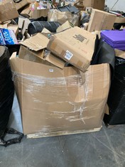 PALLET OF ASSORTED ITEMS TO INCLUDE SOBUY WOODEN FURNITURE STORAGE UNIT