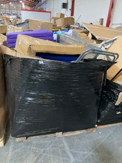 PALLET OF ASSORTED ITEMS TO INCLUDE FOLDABLE CLOTHES AIRER IN GREY