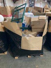 PALLET OF ASSORTED ITEMS TO INCLUDE BLUE PRINT FOLDABLE CAMPING CHAIR