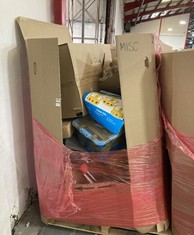 PALLET OF ASSORTED ITEMS TO INCLUDE BLUE PLASTIC STORAGE TUB