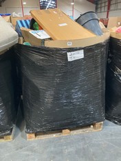 PALLET OF ASSORTED ITEMS TO INCLUDE 3 X BLACK PLASTIC PLANTING POTS