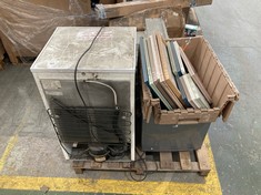 PALLET OF ASSORTED APPLIANCES TO INCLUDE LEC UNDER COUNTER FRIDGE IN WHITE - MODEL NO. R.405.S