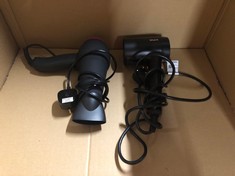 QUANTITY OF HEALTH & BEAUTY ITEMS TO INCLUDE SHARK HAIRDRYER : LOCATION - A