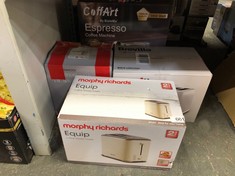 QUANTITY OF  ITEMS TO INCLUDE MORPHY RICHARDS EQUIP CREAM 2 SLICE TOASTER - DEFROST AND REHEAT SETTINGS - 2 SLOT - STAINLESS STEEL - 222065: LOCATION - E