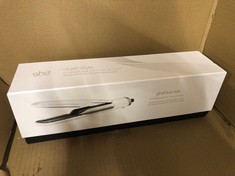 GHD DUET STYLE 2-IN-1 HOT AIR STYLER - TRANSFORMS HAIR FROM WET TO STYLED WITH AIR-FUSION TECHNOLOGY (WHITE).: LOCATION - E