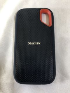 SANDISK 1TB PORTABLE TYPE C DRIVE SSD (RRP - £105): MODEL NO SDSSDE61-1T0: LOCATION - TECH & GAMING