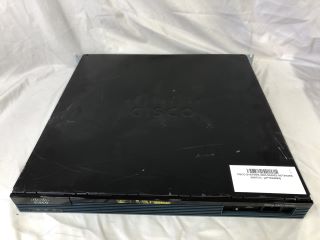 CISCO SYSTEMS 2900 SERIES NETWORK SWITCH.: LOCATION - TECH & GAMING