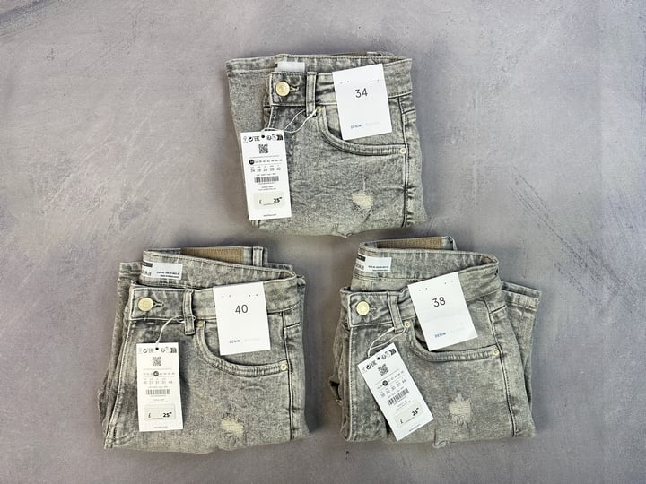 Bershka Denim, Shorts With tags (3 Pairs) - Sizes EUR 34,38,40  (MPSS03115114) (VAT ONLY PAYABLE ON BUYERS PREMIUM)