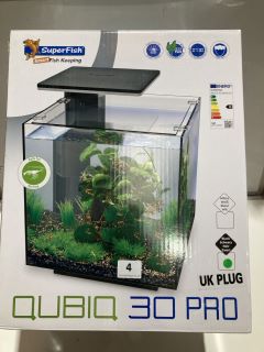 SUPERFISH QUIBIQ 30 PRO AQUARIUM 30L WITH LED LIGHTING - BLACK RRP £84.99