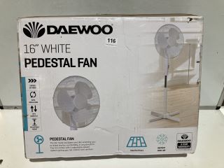 DAEWOOD 16" WHITE PEDESTAL FAN