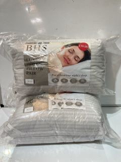 2 X BRITISH HIGH STANDARDS LUXURY HOTEL PILLOW PAIR