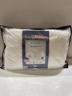 SNUGGLEDOWN HOTEL COLLECTION SET OF 2 PILLOWS