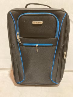 SKYLARK BLACK/BLUE 20" SUITCASE