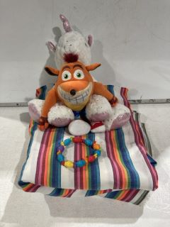 QTY OF ASSORTED ITEMS TO INCLUDE CRASH BANDICOOT PLUSH TOY