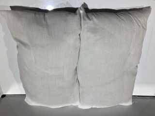 2 X BED PILLOW