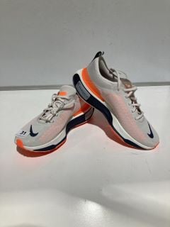 NIKE ZOOMX INVINCIBLE RUN UK 10 RRP £122