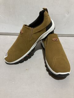 ZUODI SPORT TRAINERS UK 10.5