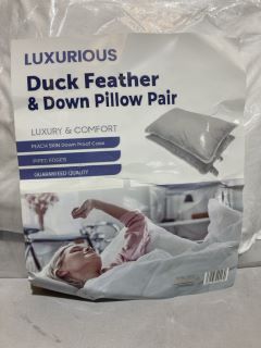 LUXURIOUS DUCK FEATHER & DOWN PILLOW PAIR