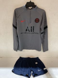 NIKE DRI-FIT PSG TRAINING SPORT TOP IN GREY SIZE S TO INCLUDE NIKE NAVY BLUE SHORTS