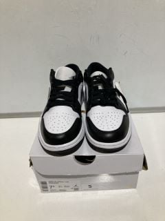 WOMENS AIR JORDAN 1 LOW BLACK & WHITE UK SIZE 5