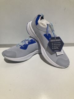 LACOSTE RUN SPIN KNIT 123 TRAINER UK 3