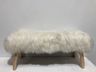 THE WHITE COMPANY SHEEPSKIN LONG FOOTSTOOL - WHITE - RRP £265