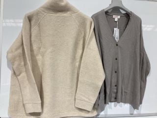 A QTY OF THE WHITE COMPANY ITEMS TO INCLUDE CREW NECK STRIPE JUMPER WITH COTTON 18 CAMEL TOTAL RRP £523