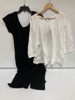 A QTY OF THE WHITE COMPANY ITEMS TO INCLUDE BOHO JERSEY TOP 18 WHITE TOTAL RRP £370