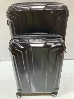 1 X SAMSONITE EXPANDABLE BLACK LUGGAGE