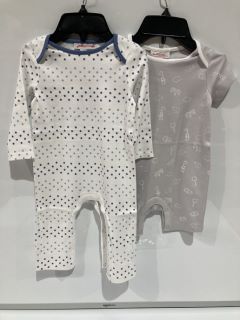 A QTY OF THE WHITE COMPANY ITEMS TO INCLUDE FLAMINGO AND HEART SHORTIE SET OF TWO AGE 7-8 YEARS WHITE/PINK TOTAL RRP £403